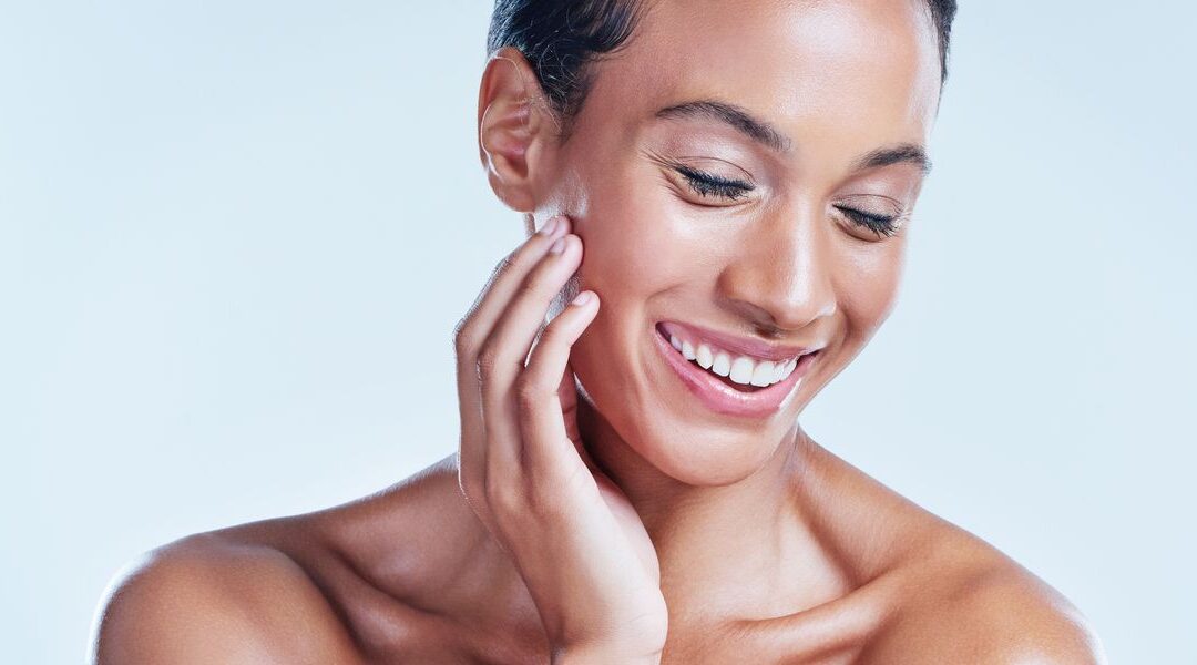 Hydrate your skin with moisturizing body mist spray oil
